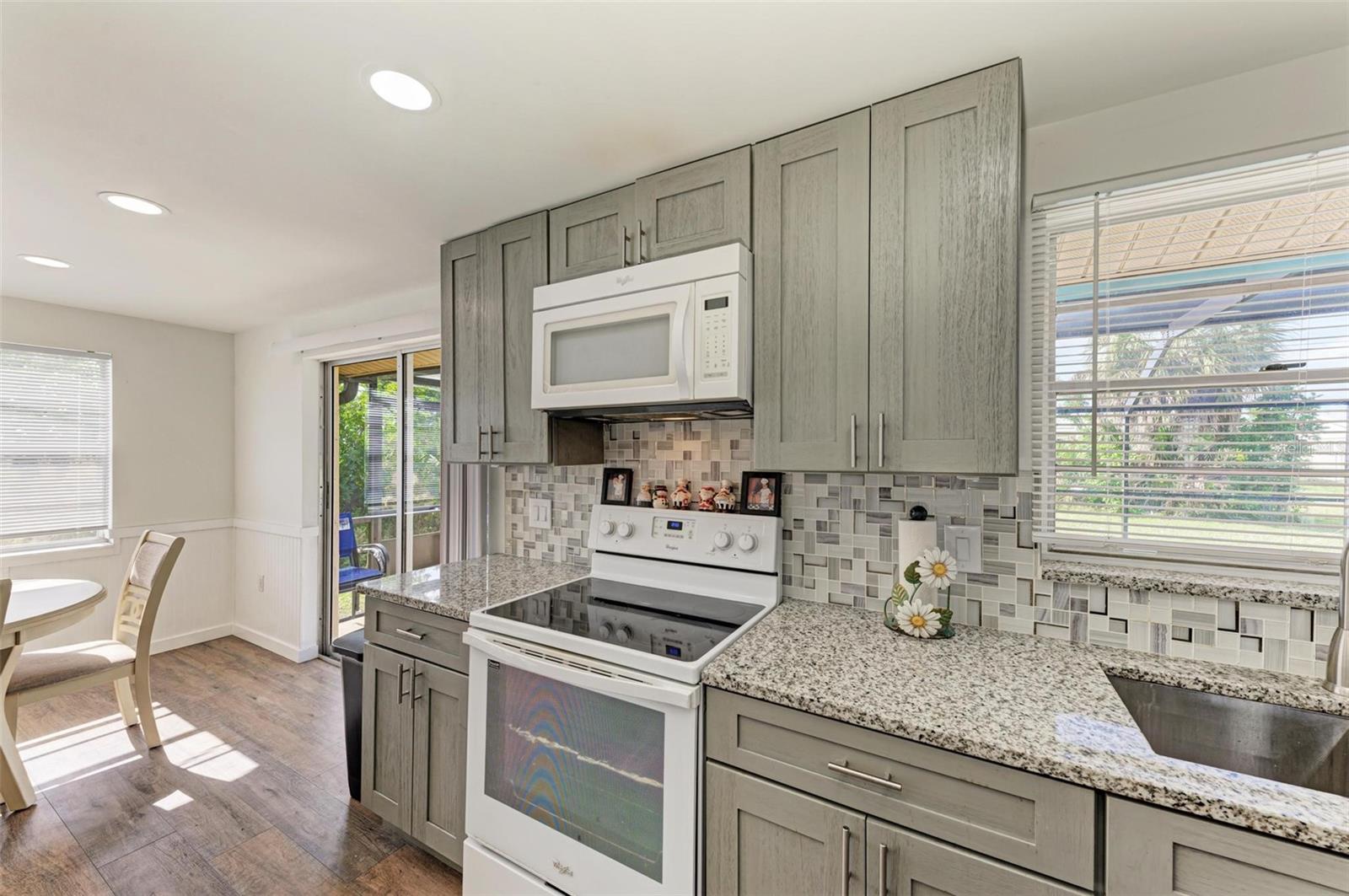 Image 10 of 40 For 258 Shadow Street Nw