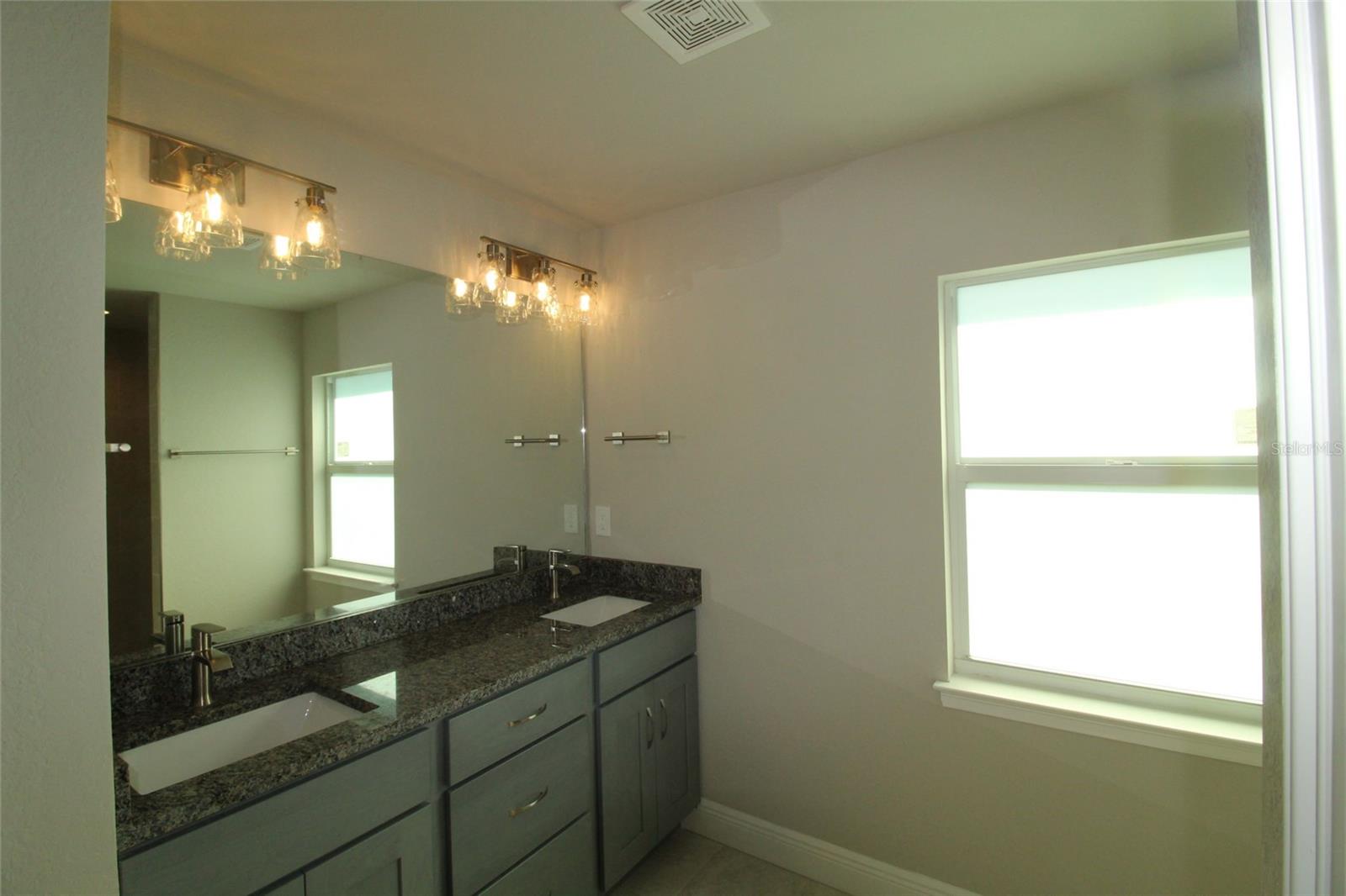 Image 4 of 34 For 9461 Attica Circle