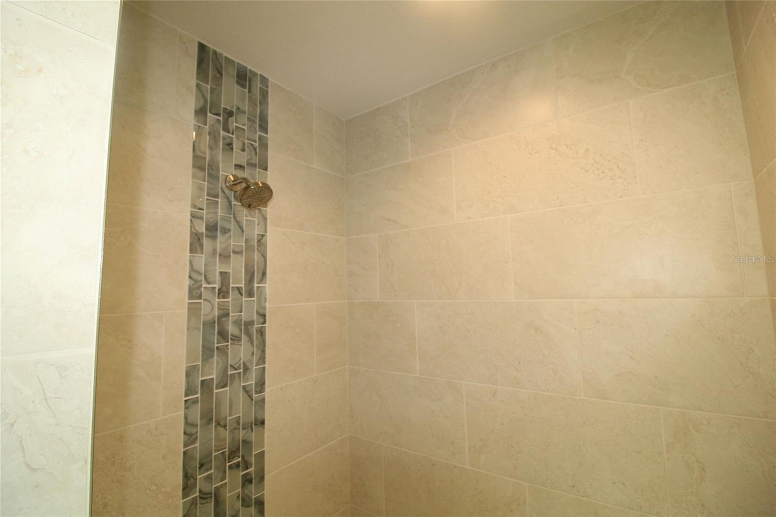 Image 5 of 34 For 9461 Attica Circle