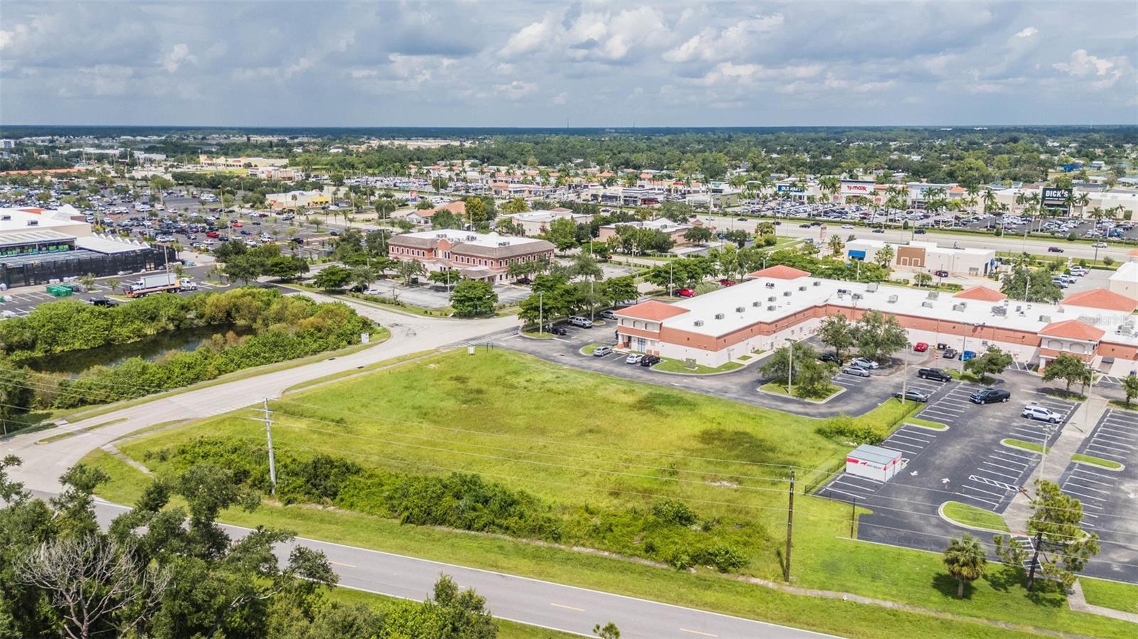 Image 11 of 24 For 7060 Sumter Crossing Drive