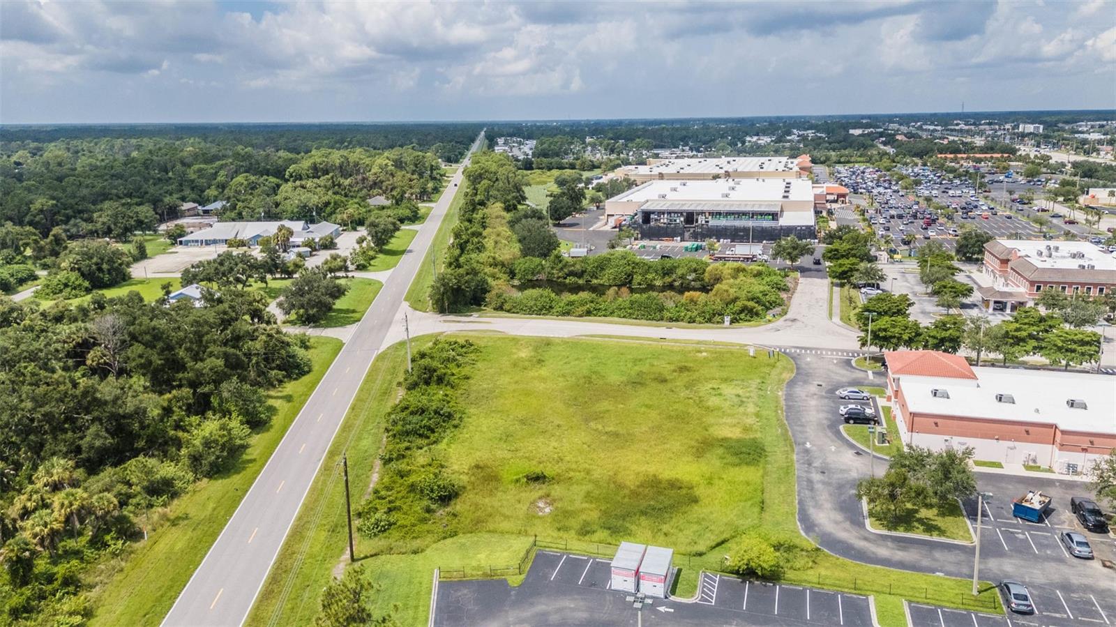 Image 8 of 24 For 7060 Sumter Crossing Drive