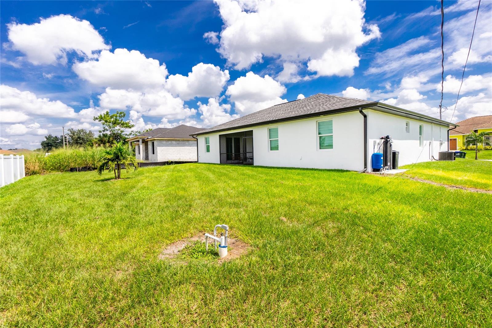 Listing photo id 47 for 2743 Hopwood Road