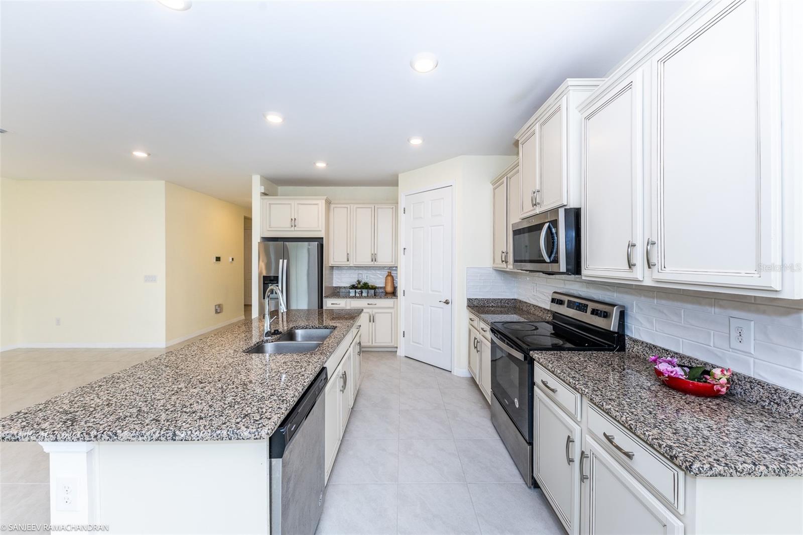 Image 6 of 44 For 24232 Riverfront Drive