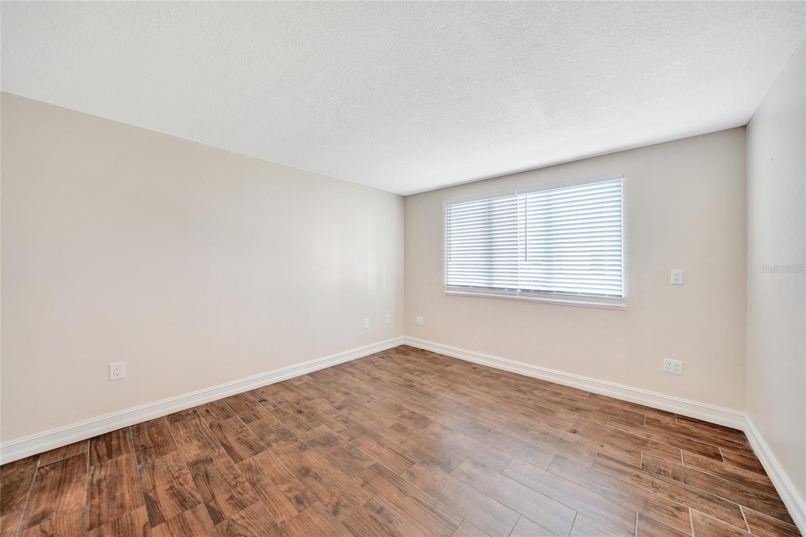 Image 12 of 23 For 22291 Westchester Boulevard 204