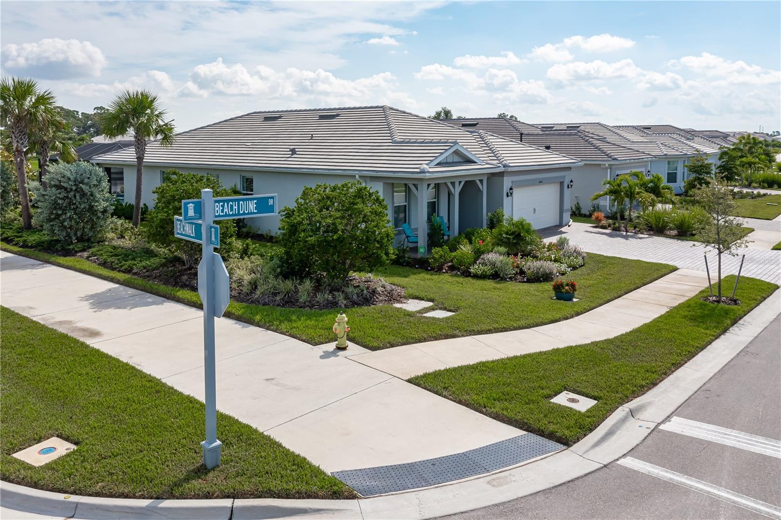 Image 15 of 86 For 10213 Beach Dune Drive