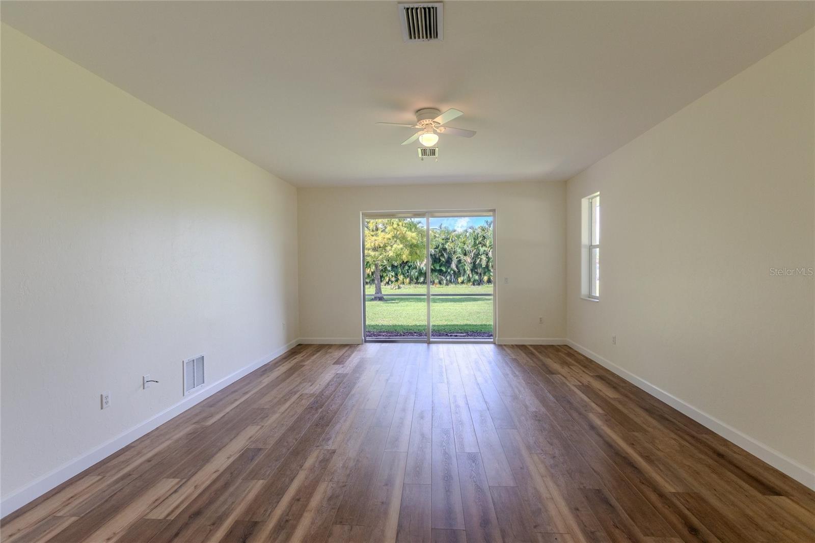 Image 17 of 77 For 25206 Nocturne Lane
