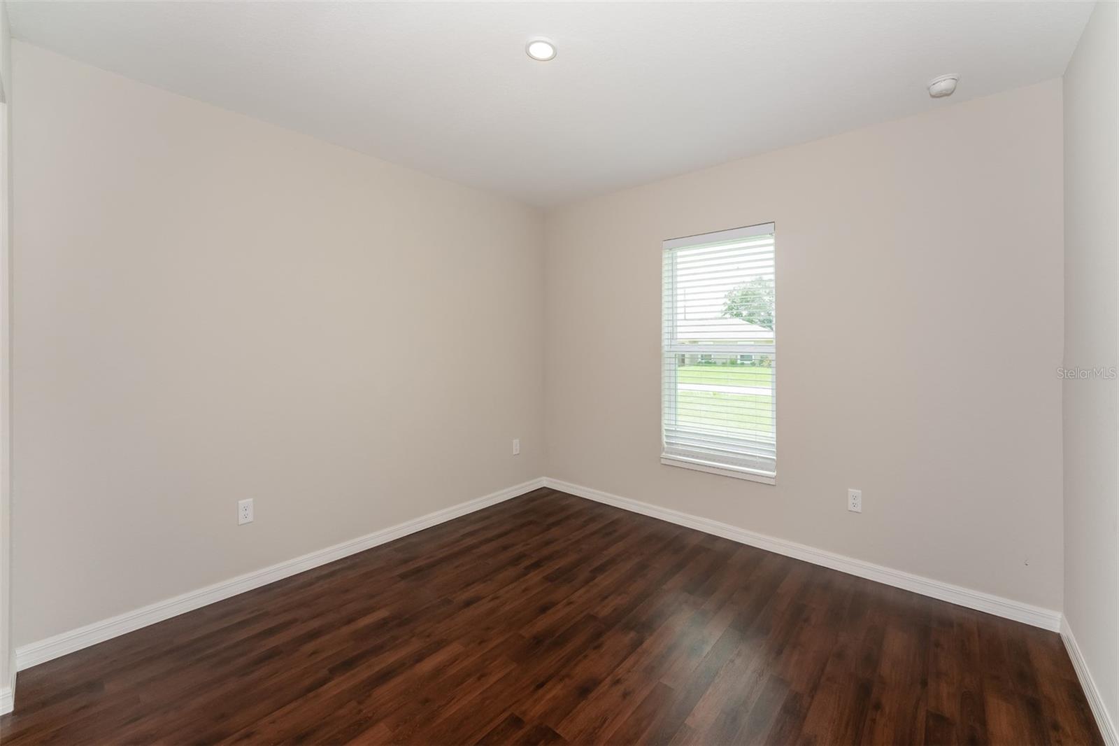 Image 12 of 16 For 16351 27th Terrace Road