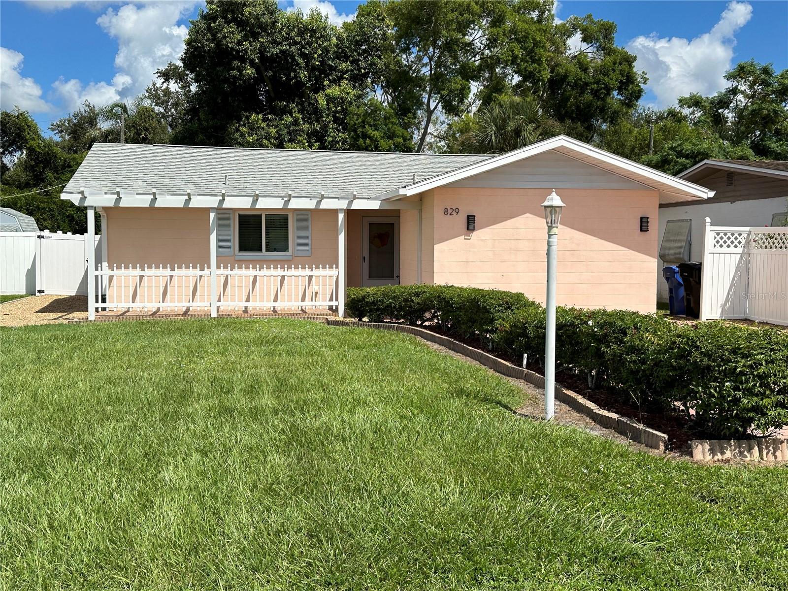 Details for 829 Pineland Avenue, VENICE, FL 34285