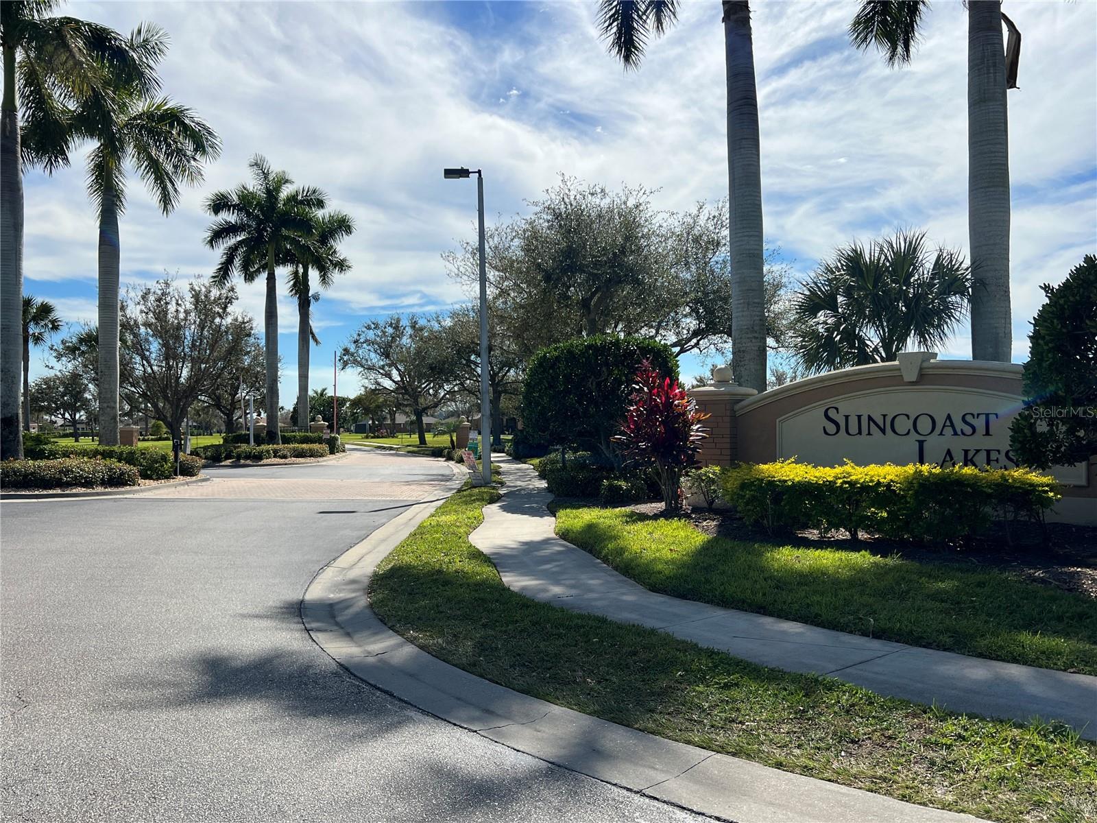 Image 2 of 42 For 2640 Suncoast Lakes Boulevard