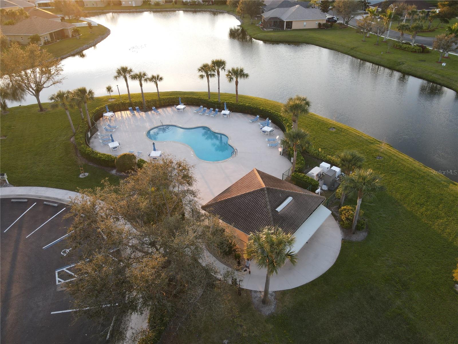 Image 41 of 42 For 2640 Suncoast Lakes Boulevard