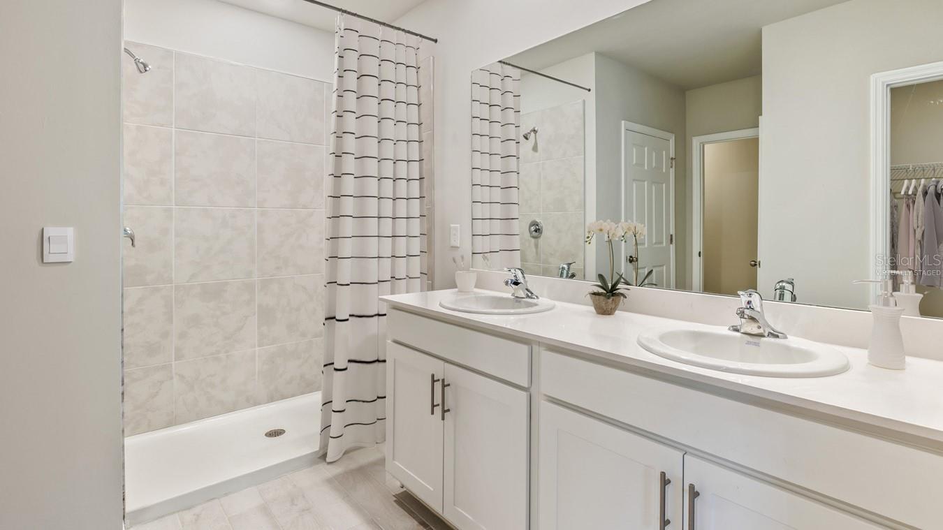 Image 10 of 28 For 25236 Rampart Boulevard