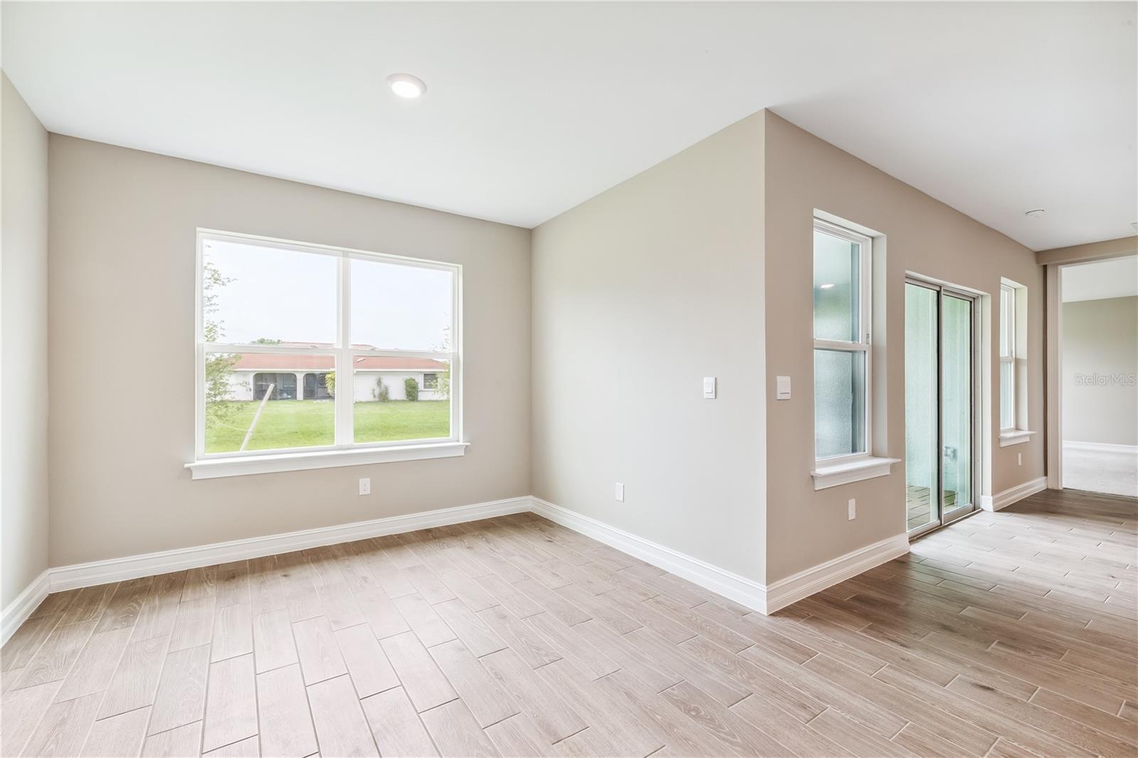Image 19 of 28 For 25236 Rampart Boulevard