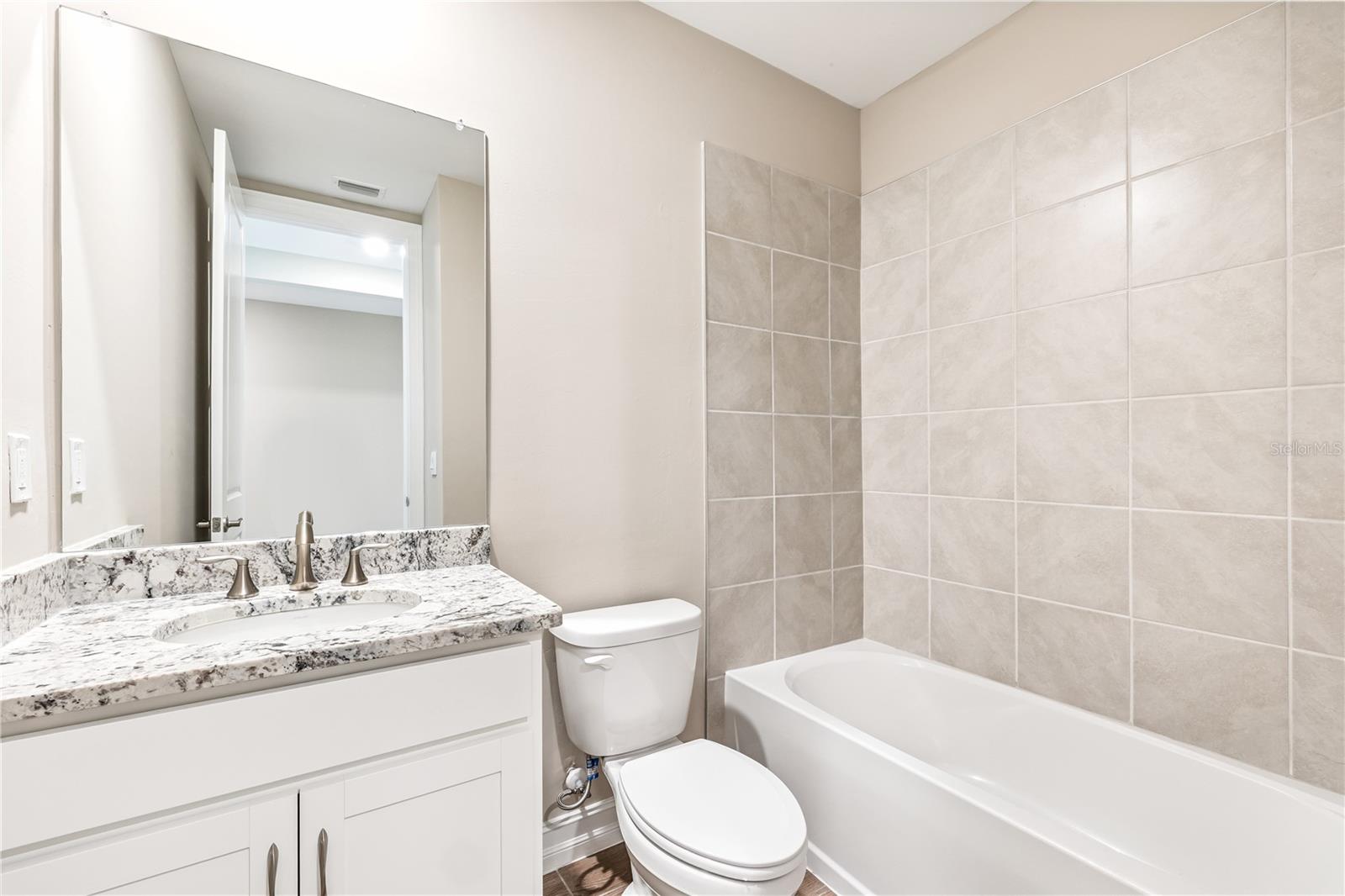 Image 23 of 28 For 25236 Rampart Boulevard