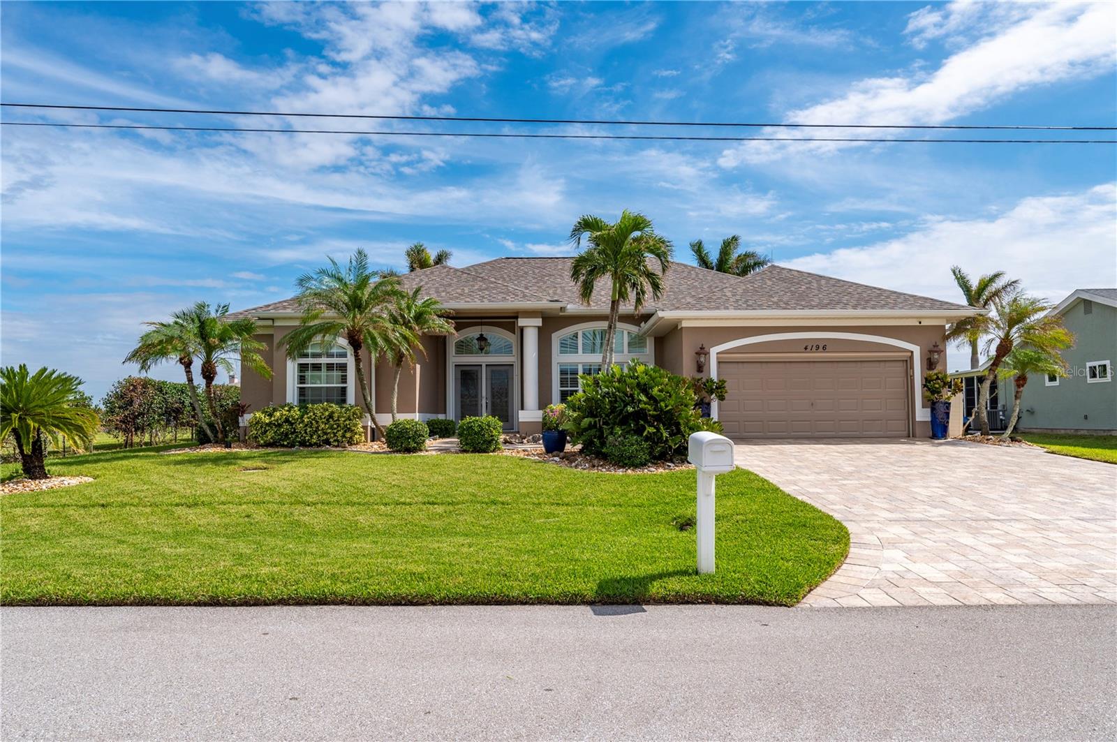 Image 9 of 87 For 4196 Surfside Court