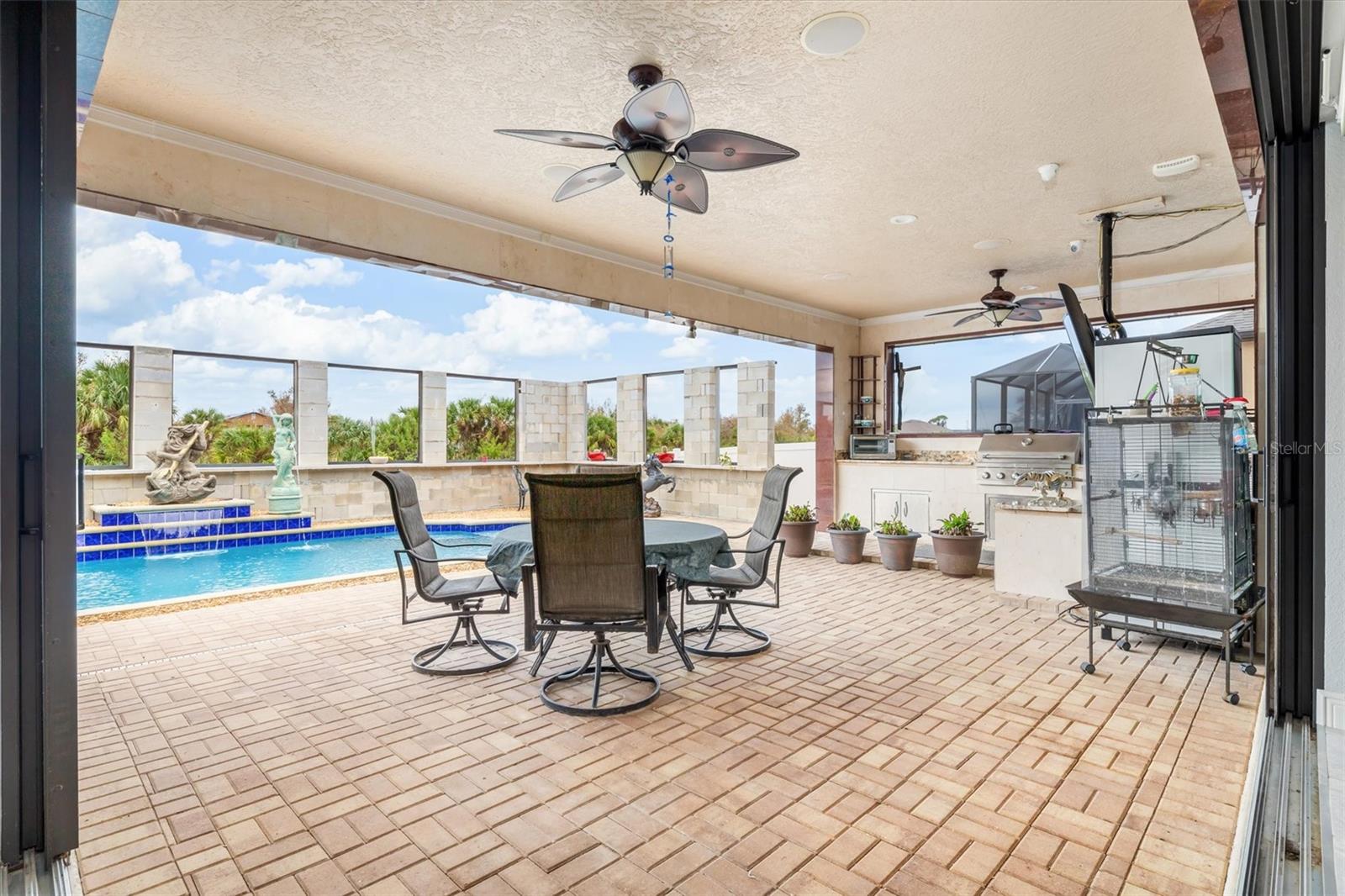 Image 3 of 73 For 13878 Allamanda Circle