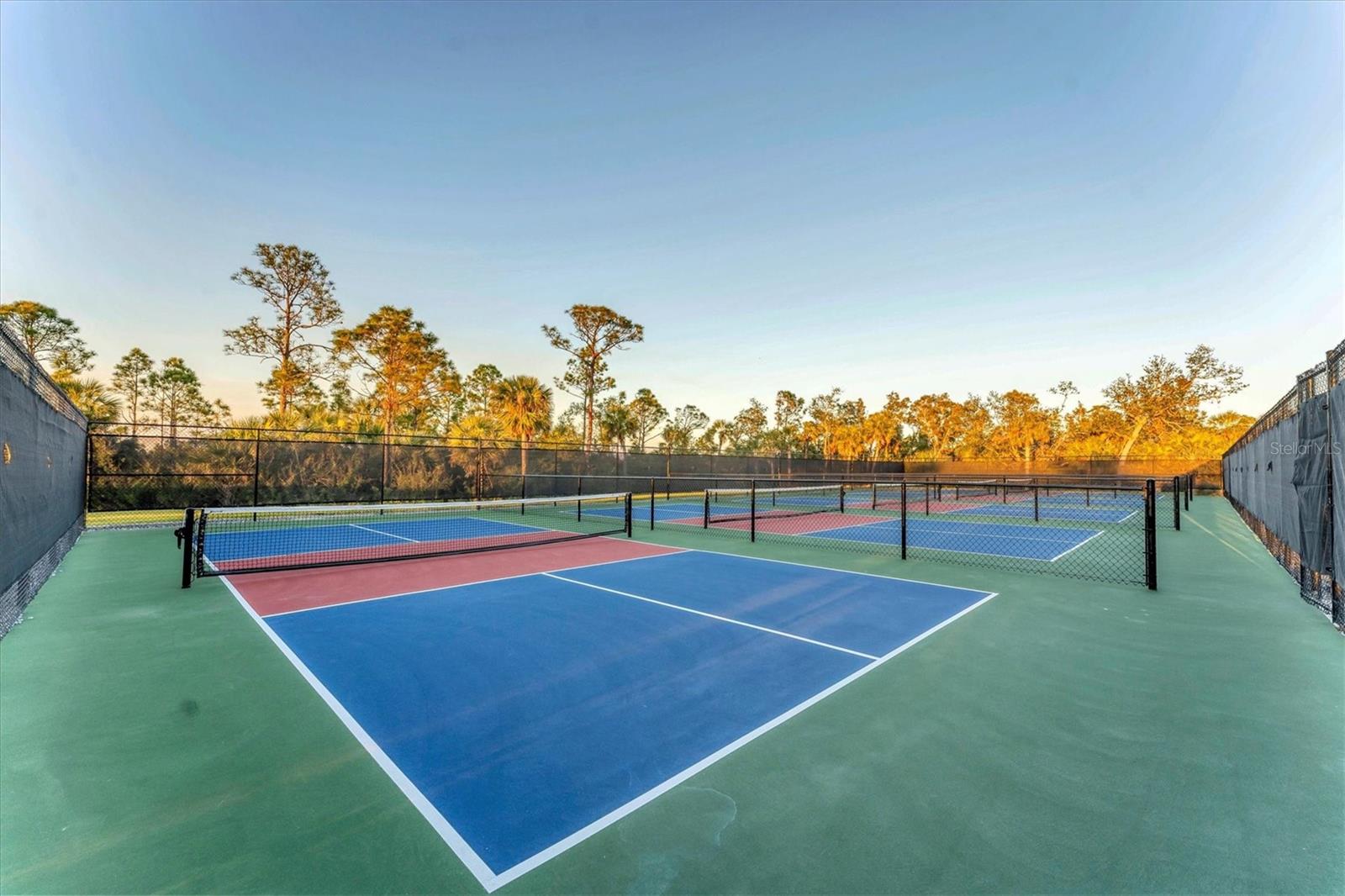 Image 41 of 53 For 12240 Wellen Golf St.  302