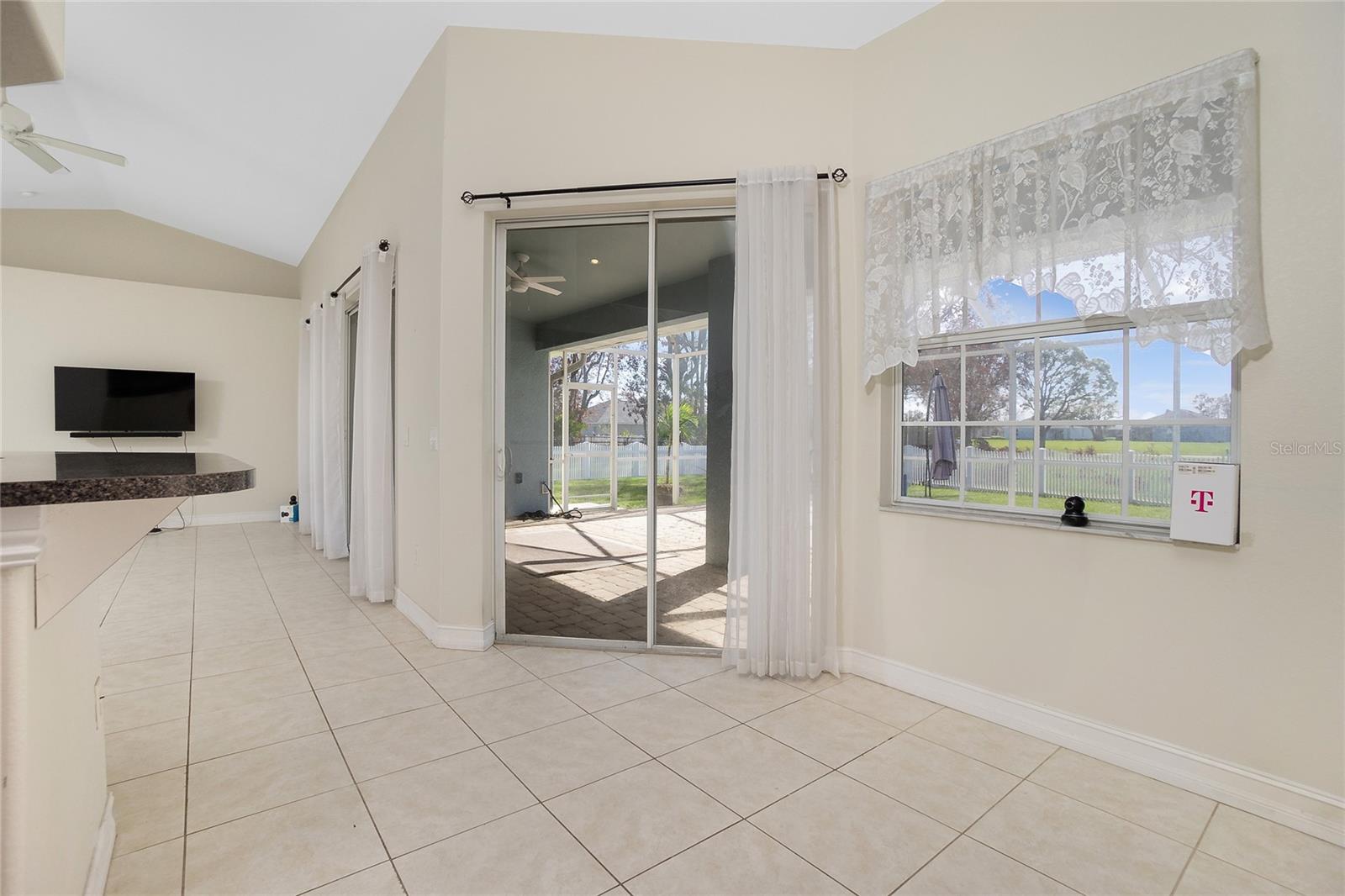 Image 11 of 67 For 25353 Puerta Drive