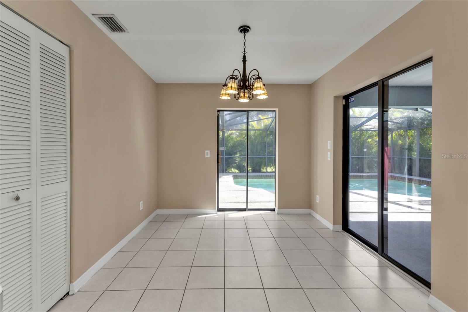 Image 16 of 68 For 25853 Aysen Drive