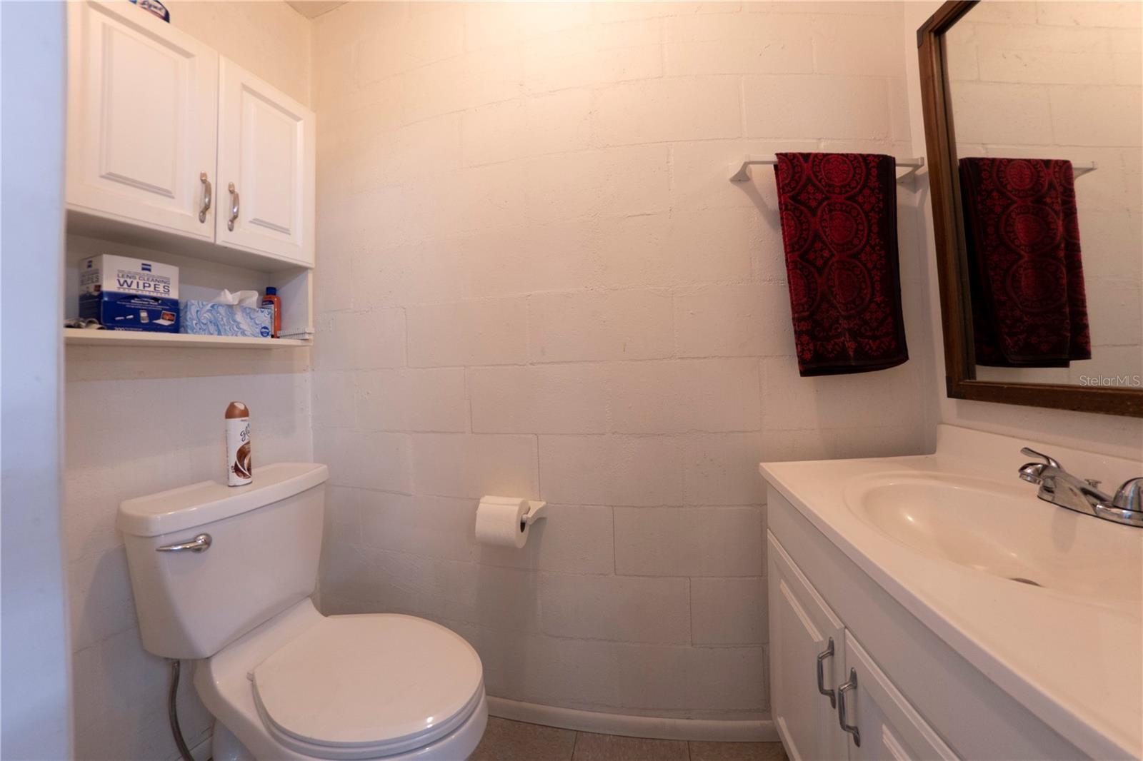 Image 13 of 29 For 23263 Harborview Rd