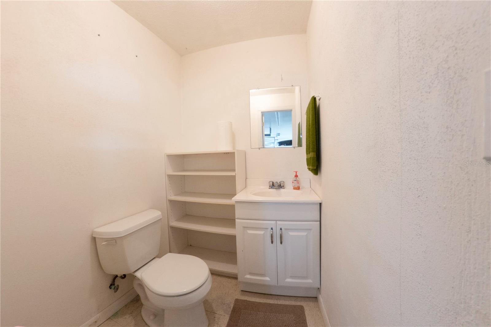 Image 16 of 29 For 23263 Harborview Rd