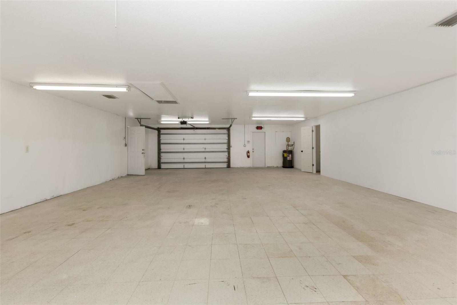 Image 23 of 29 For 23263 Harborview Rd