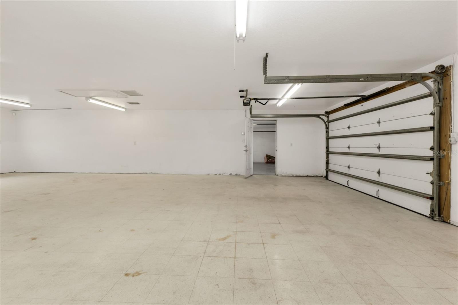 Image 24 of 29 For 23263 Harborview Rd