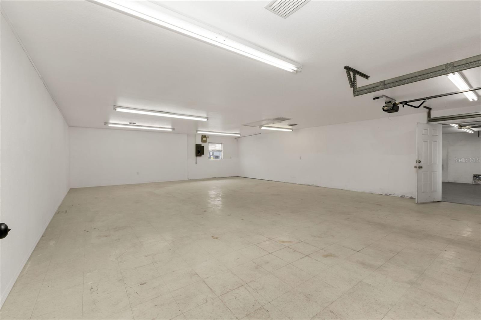 Image 25 of 29 For 23263 Harborview Rd