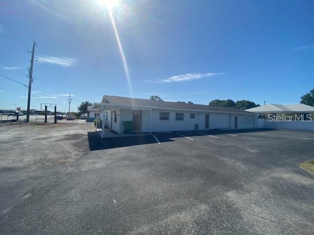 Image 4 of 29 For 23263 Harborview Rd