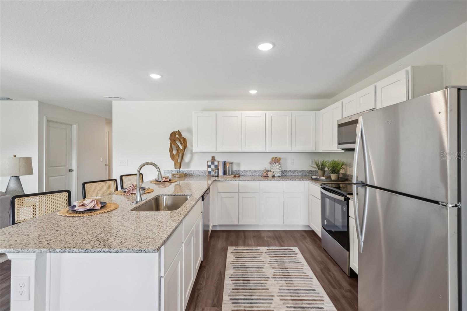 Image 11 of 32 For 16307 Alcira Circle
