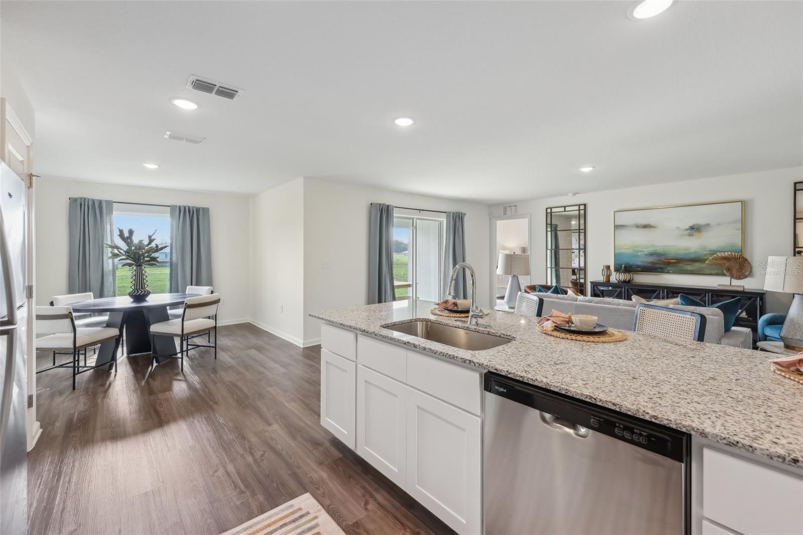 Image 14 of 32 For 16307 Alcira Circle