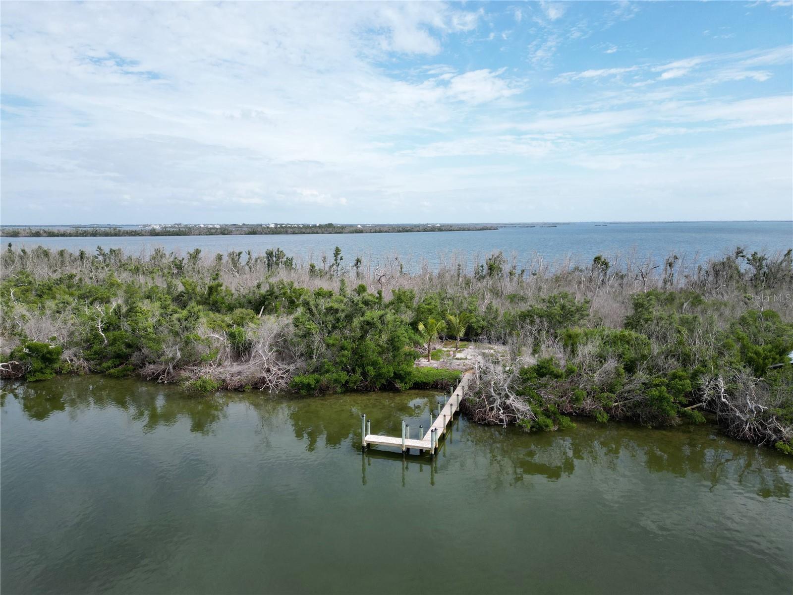 Image 19 of 37 For 14039 Murdock Bayou