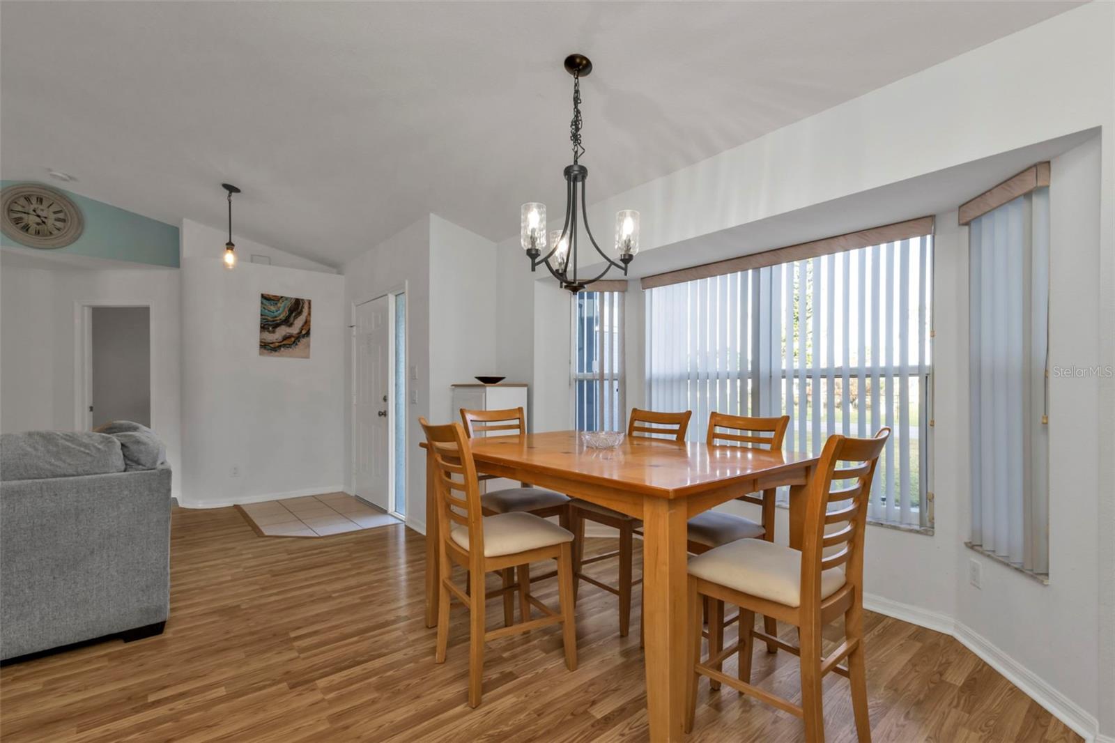 Image 10 of 39 For 13497 Chancellor Boulevard
