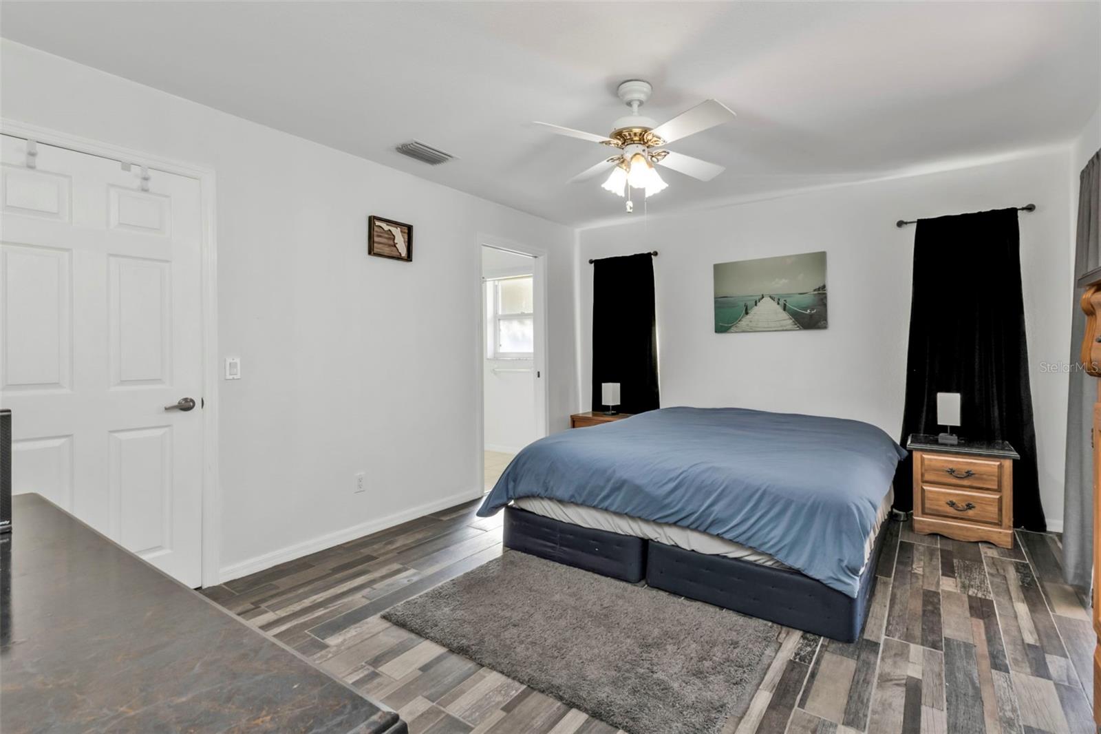 Image 17 of 39 For 13497 Chancellor Boulevard