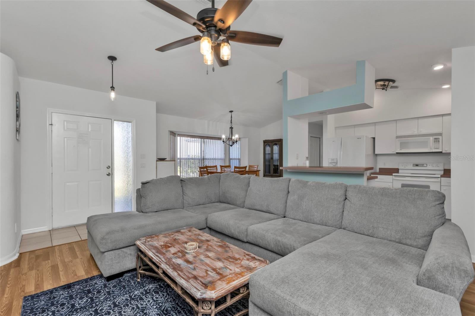 Image 6 of 39 For 13497 Chancellor Boulevard