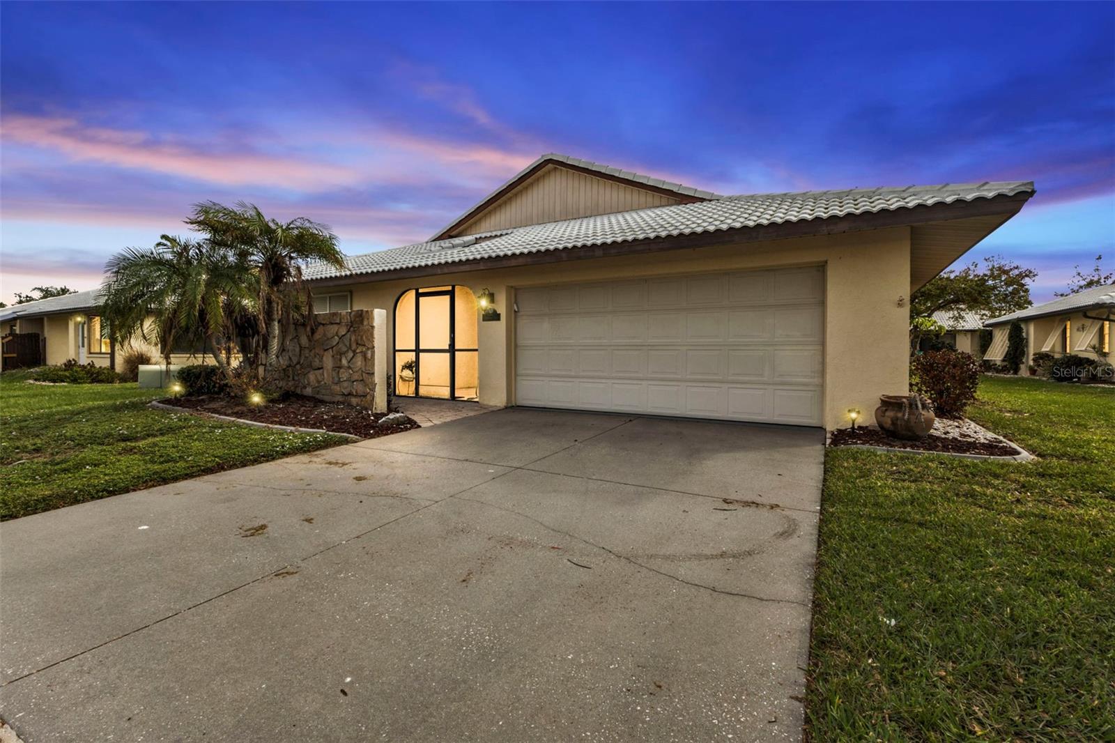 Details for 52 Sandstone Circle, VENICE, FL 34293