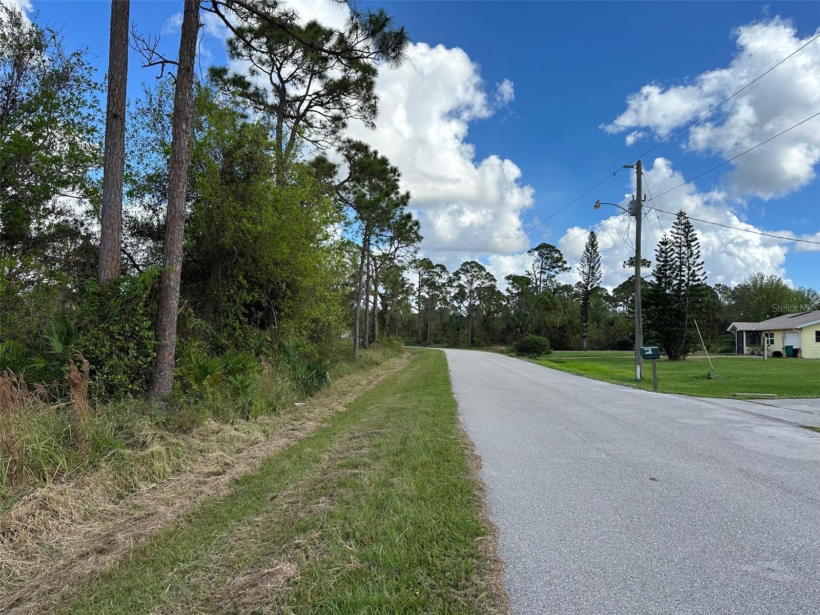 Image 4 of 6 For 12069 & 12073 Borax Avenue