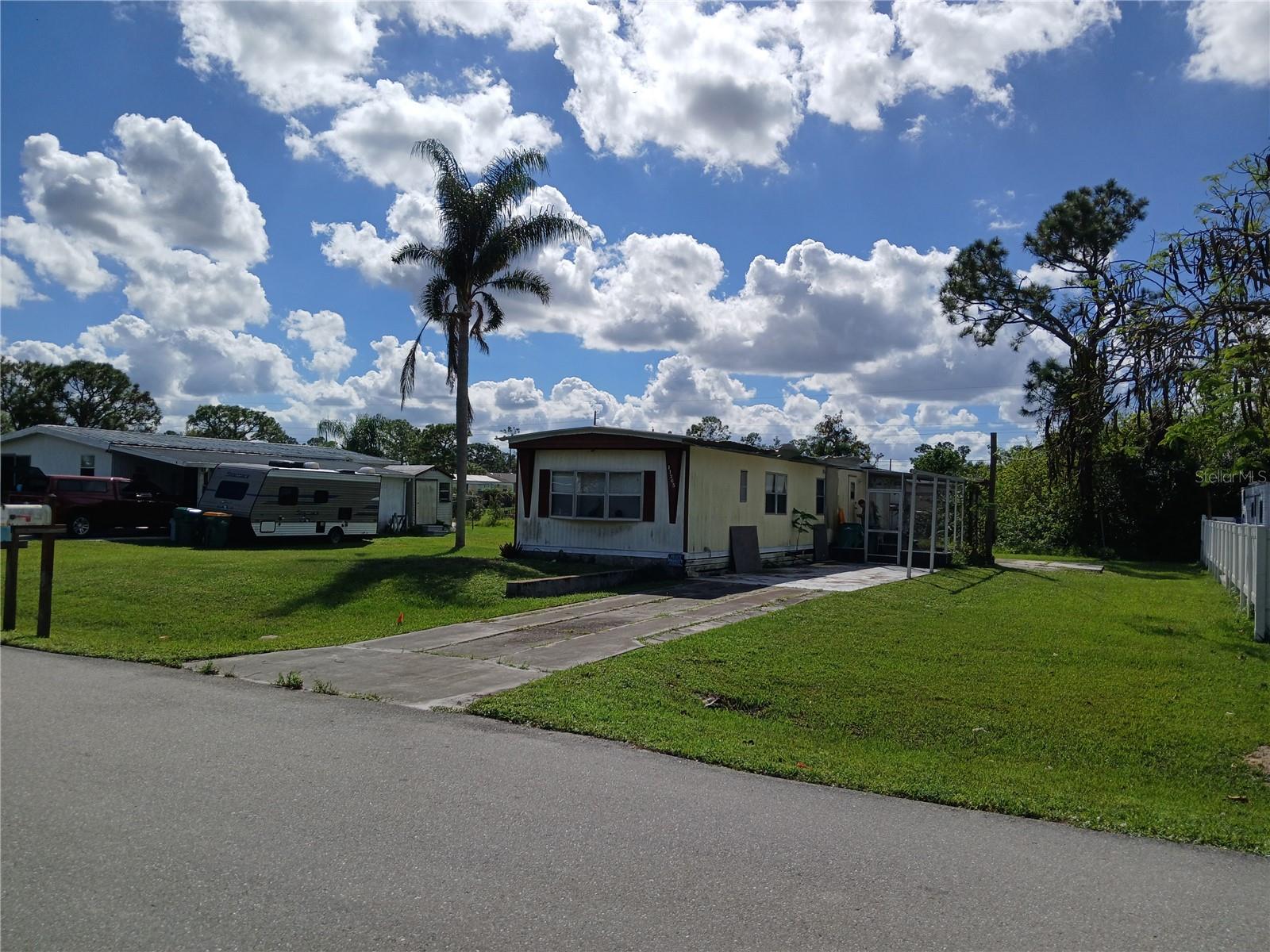 Image 7 of 22 For 11265 Pineapple Road
