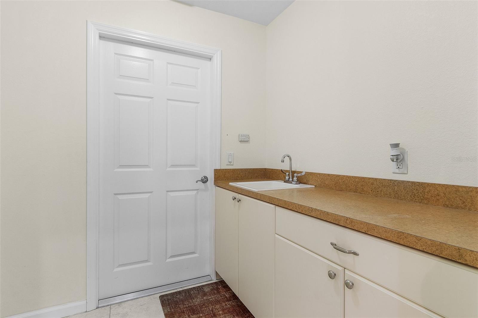 Image 20 of 32 For 15460 Longview Road