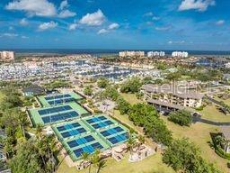 Image 60 of 83 For 3321 Sunset Key Circle 309