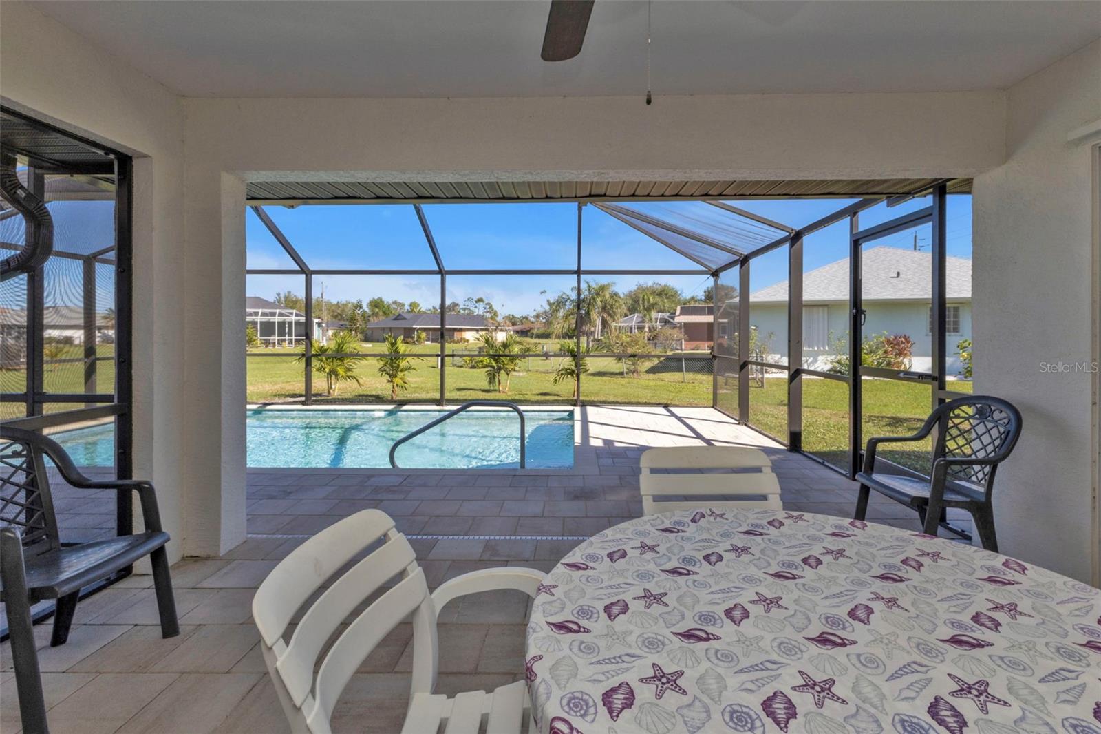 Image 41 of 57 For 182 Santarem Circle