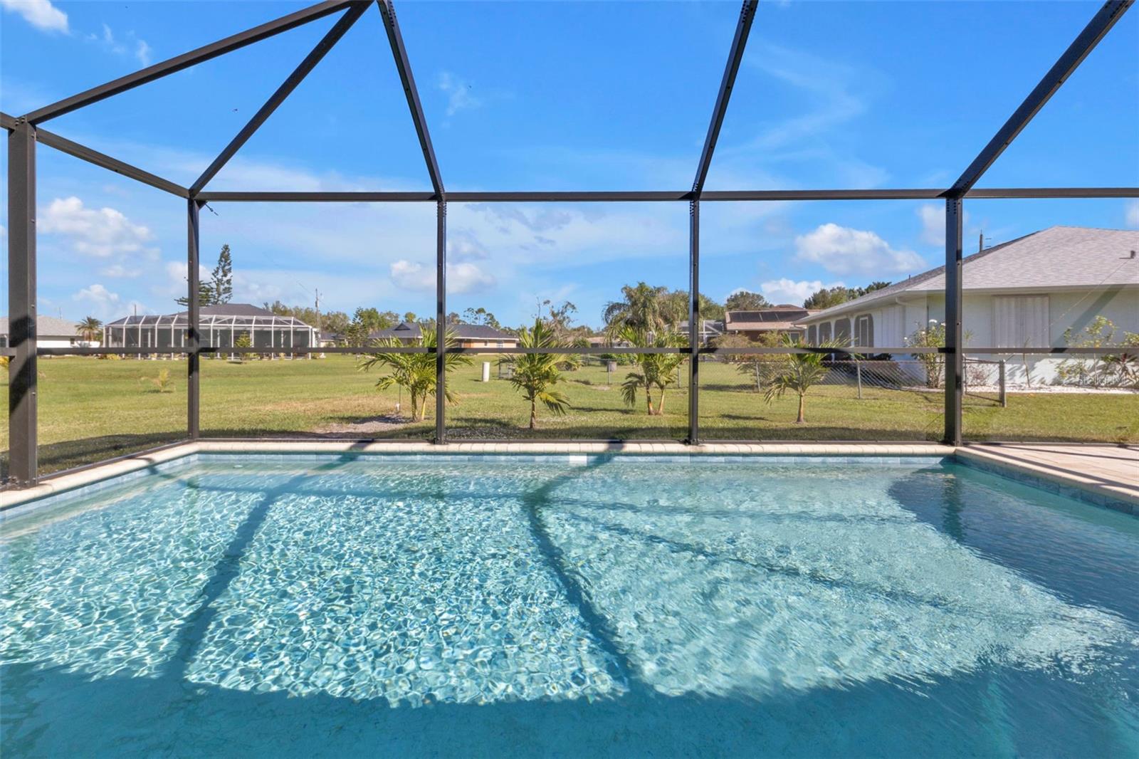 Image 47 of 57 For 182 Santarem Circle