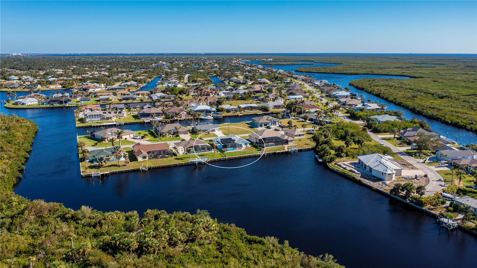 Image 8 of 63 For 4203 Surfside Court