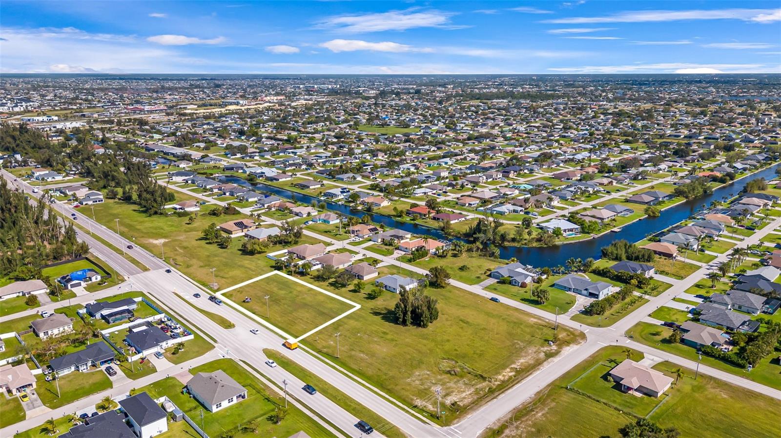 Image 7 of 8 For 1213 Chiquita Boulevard S