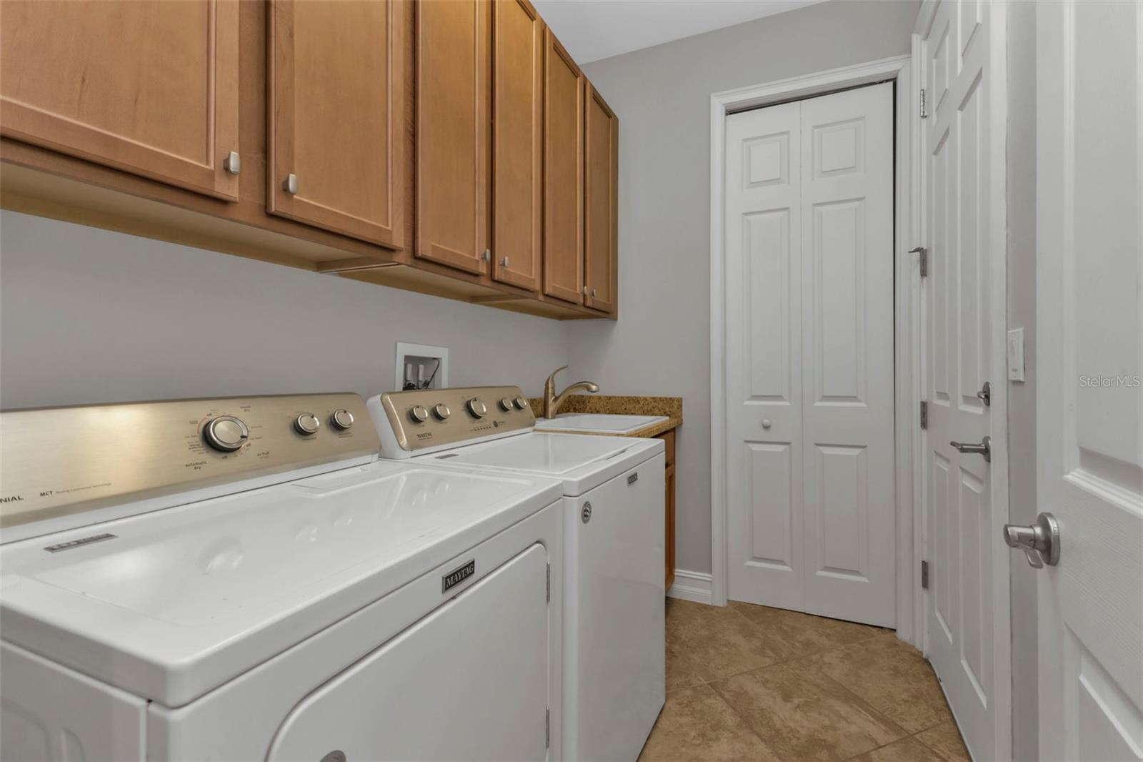 Image 18 of 68 For 8533 Peregrine Way