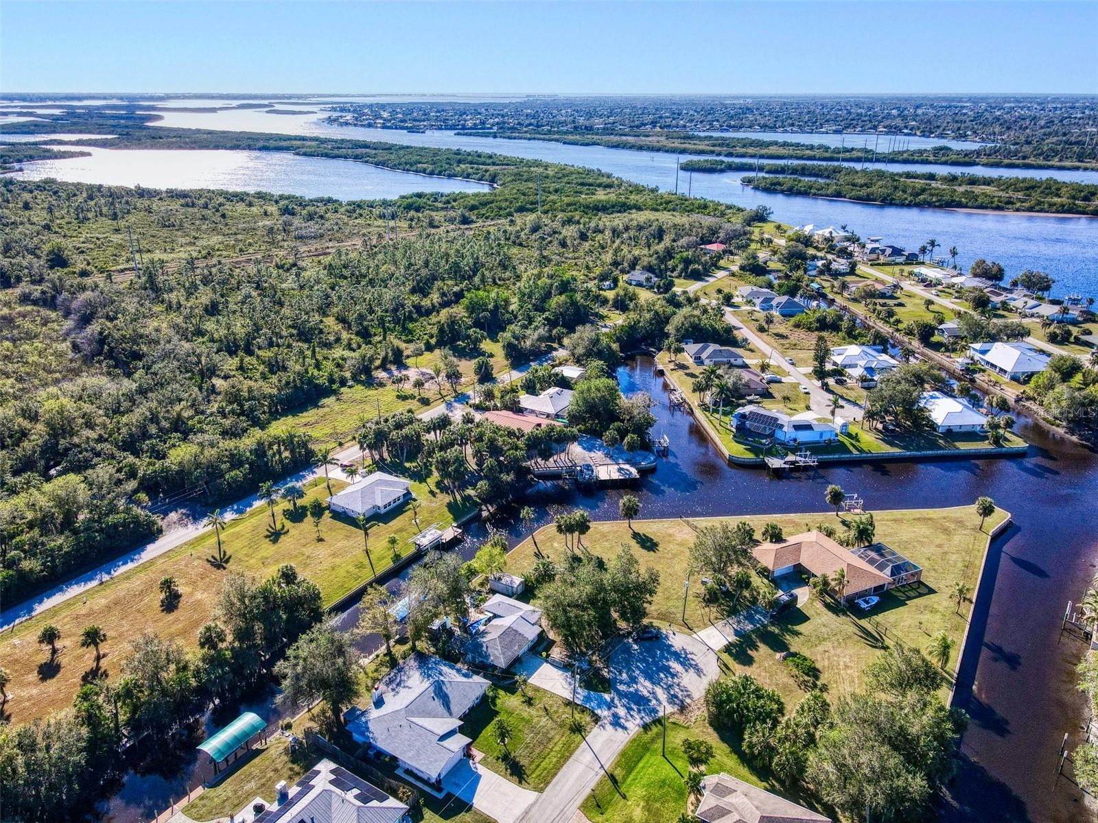 Image 17 of 66 For 28427 Sabal Palm Drive