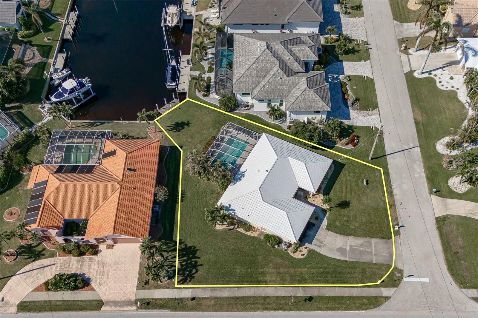 Image 12 of 60 For 2501 Rio Largo Court