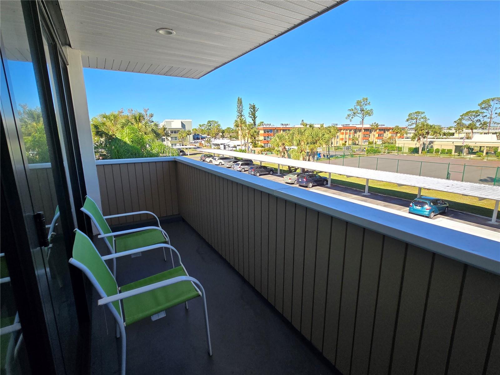 Image 35 of 40 For 21260 Brinson Avenue 307