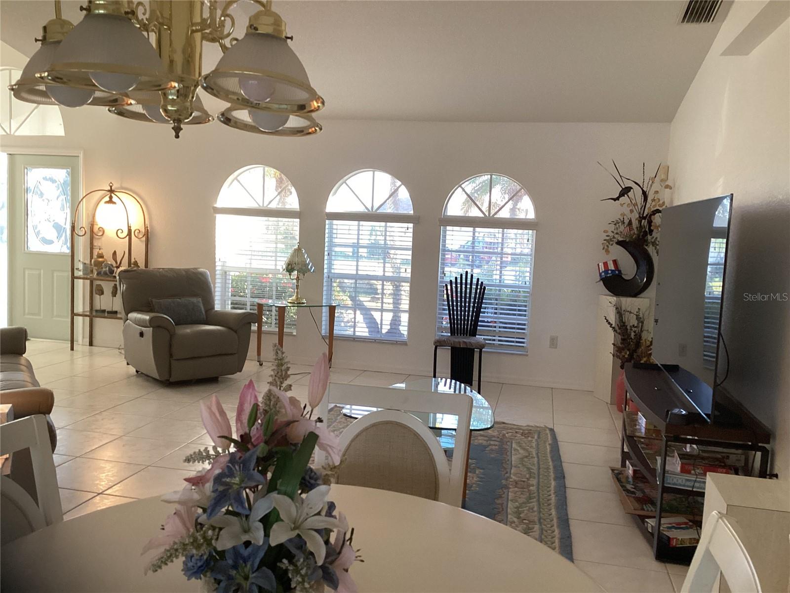 Image 4 of 30 For 25200 Derringer Road