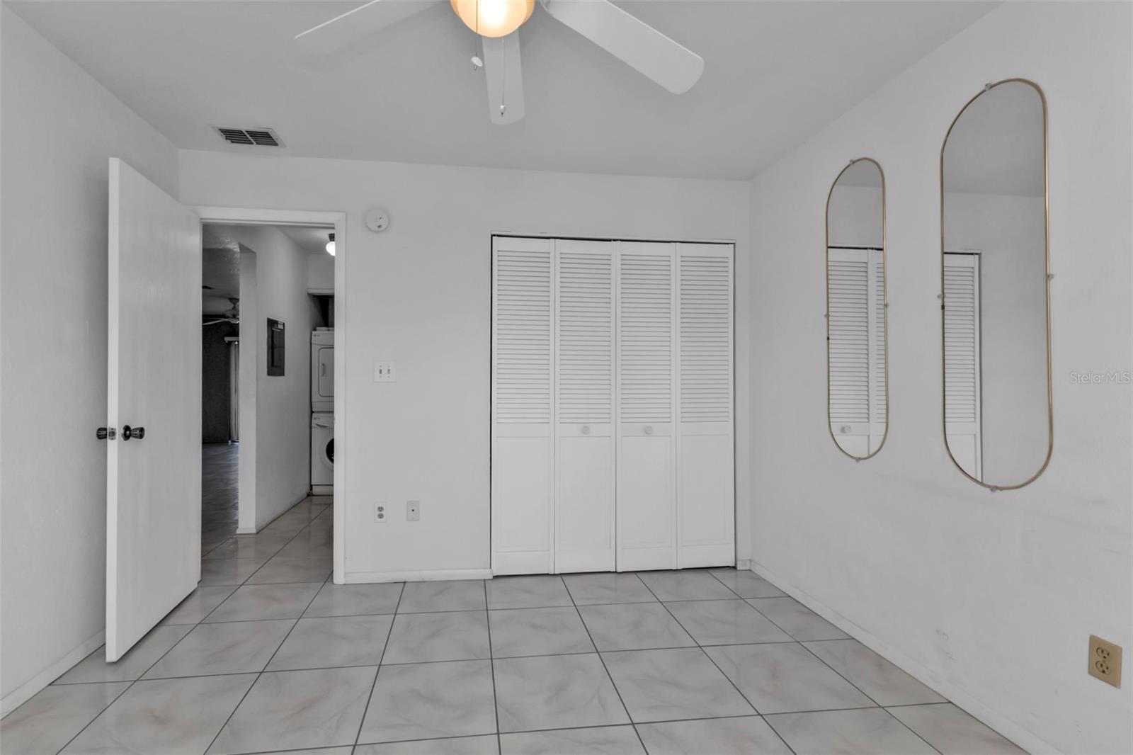 Image 17 of 39 For 25225 Rampart Boulevard 502