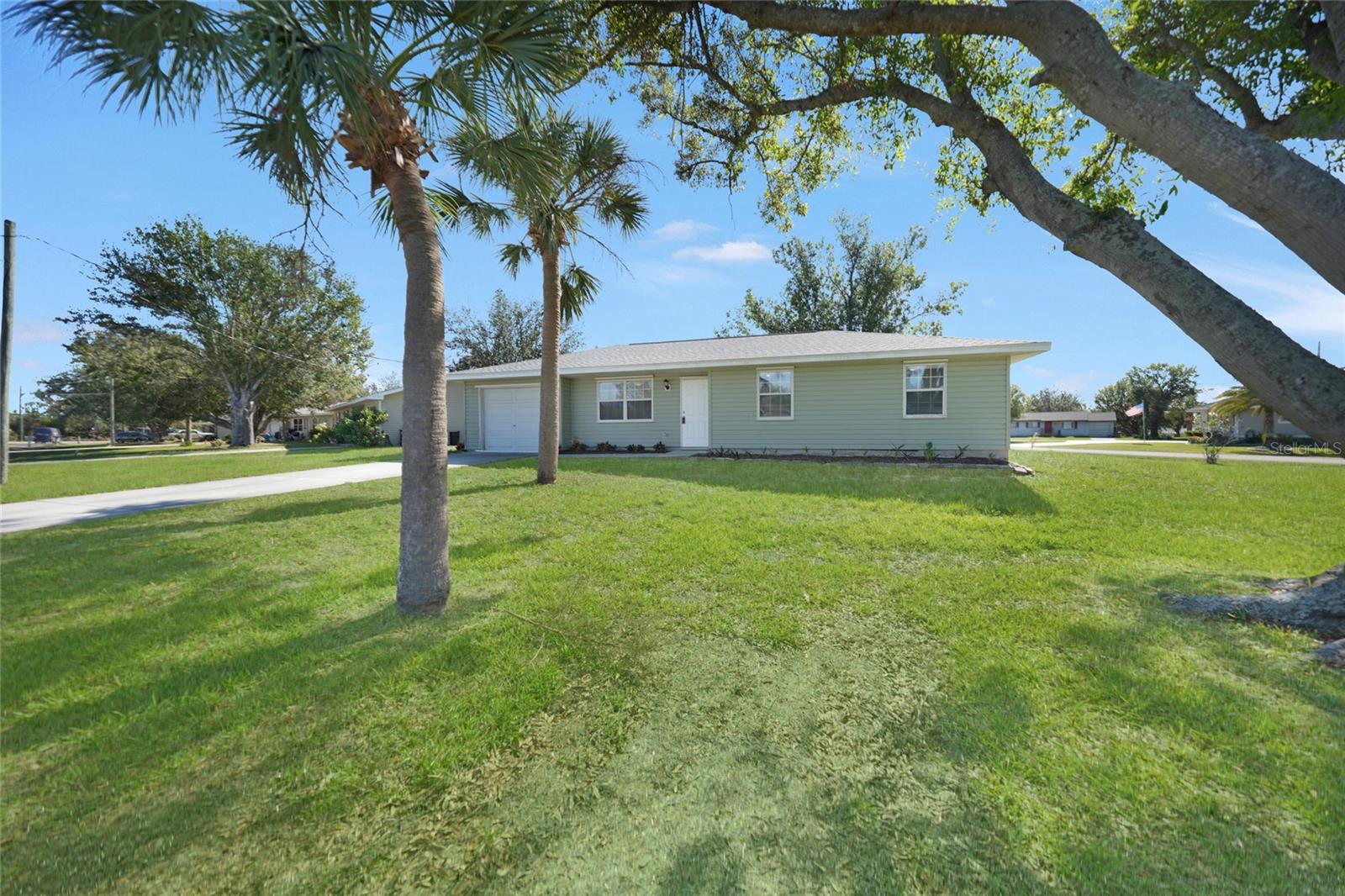 Details for 511 Corto Andra Street, PUNTA GORDA, FL 33950
